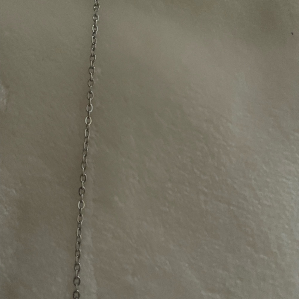 Chic Silver and Pink Pendant Necklace - Picture 4 of 4